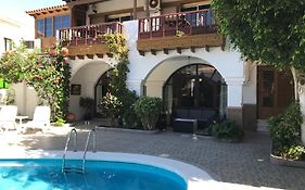 Las Americas Family Inn